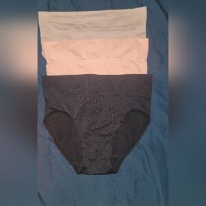 Brand New- 3pairs of women's Size 6 Hanes High Waisted Briefs